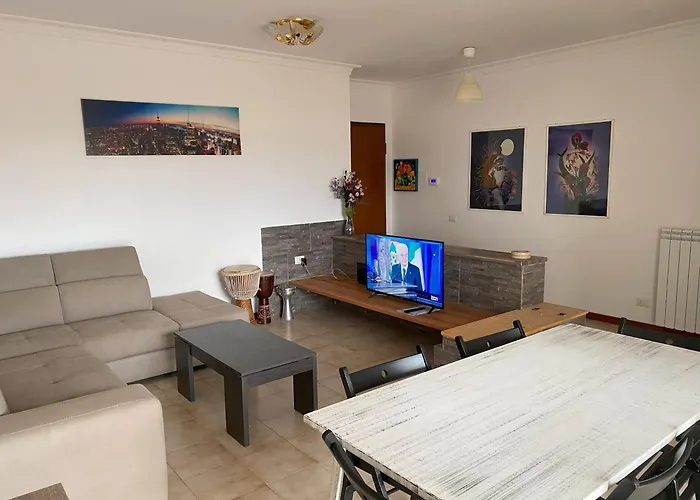 Spacious Apartment In Rome!